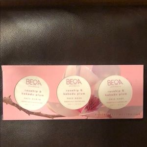 Face mask, hair mask and face scrub set